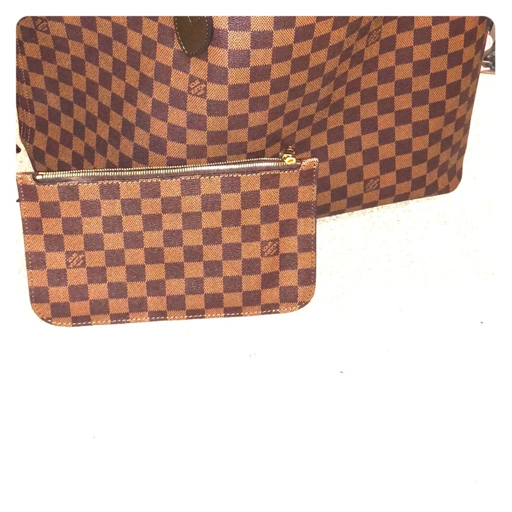 Louie wristlet